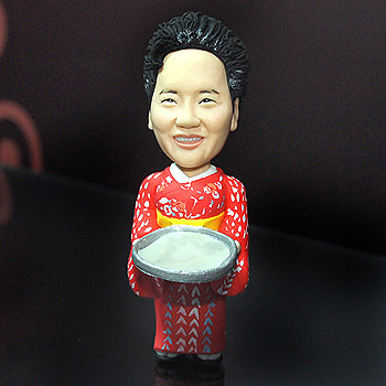 日式紅色和服公仔